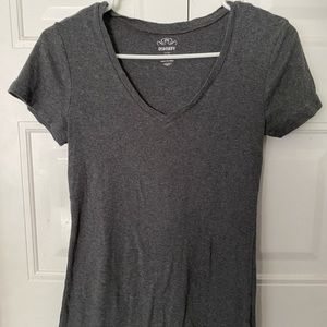 regular V-neck Tee